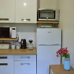 2-rooms In Arcachon-style With Garden, Minimum 3 Nights *